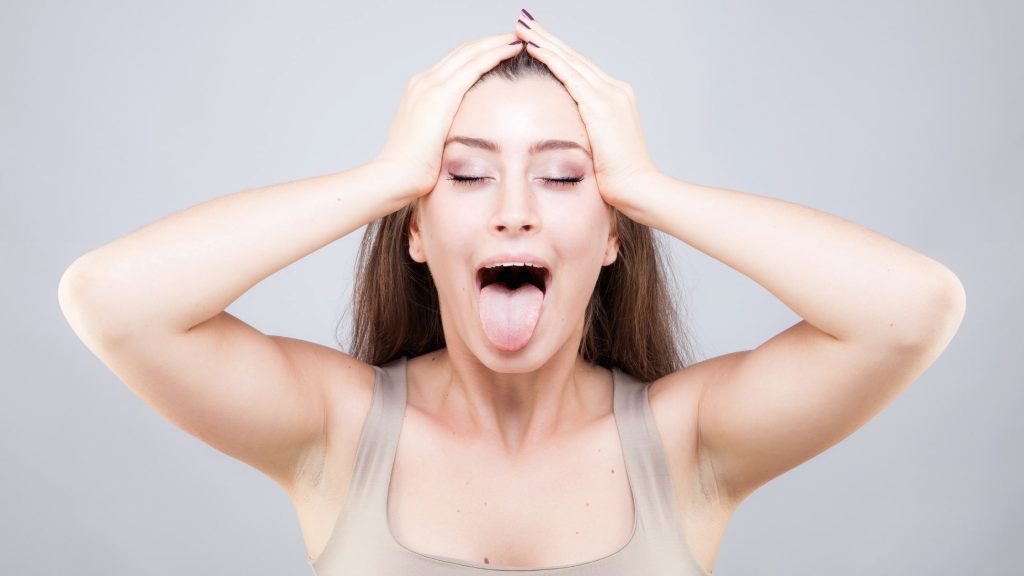 yoga facial, ejercicios para la cara, los músculos de la cara, tonificar la musculatura facial.